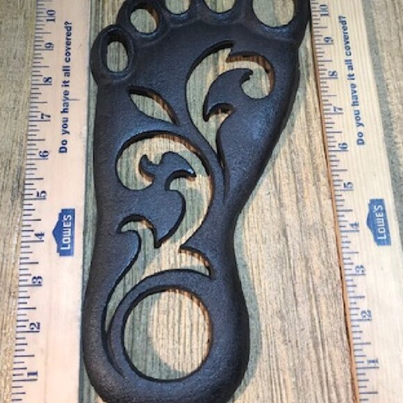 Two (2) Cast Iron Bare Foot Garden Stepping Stone 11 1/2" long Two (2) 0170-0882 - Picture 10 of 12